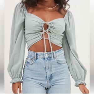 ASTR the Label Fremont Cinched Puff Sleeve Crop Top in Dusty Blue Size XS